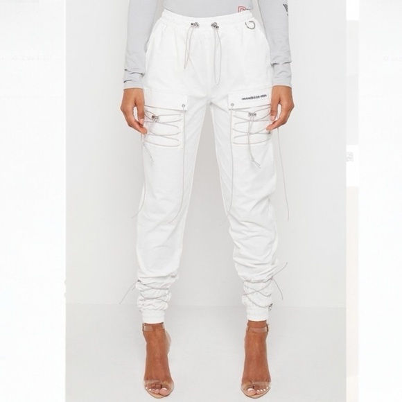 Maniere De Voir Cargo Pants With Bungee Cord White - Picture 2 of 11